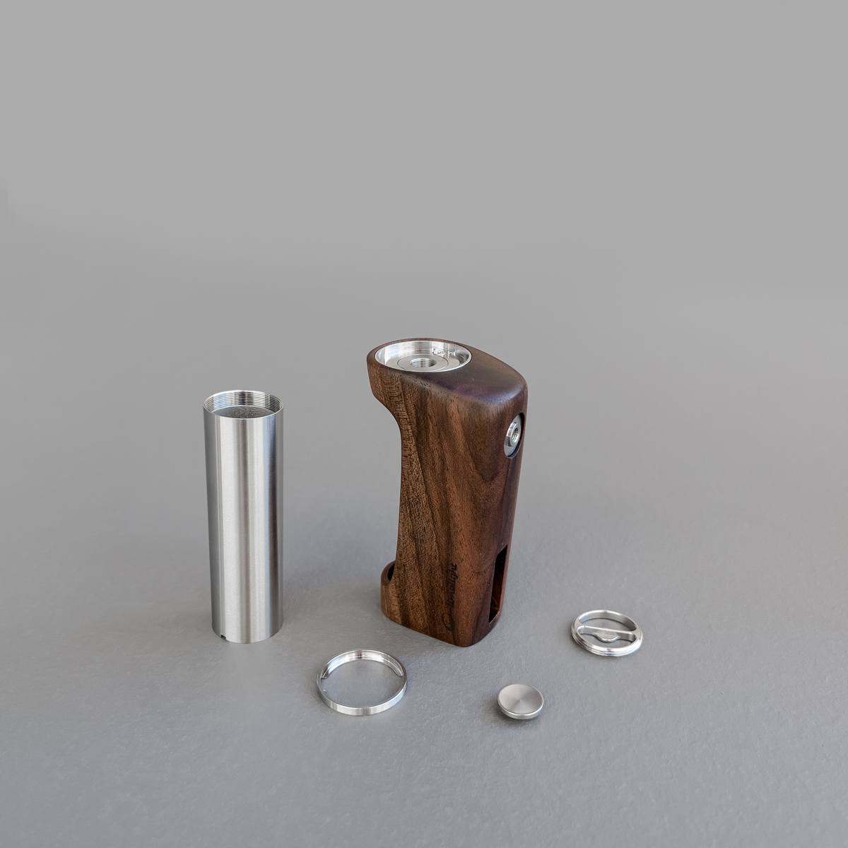 Walnut-freehand-M_5